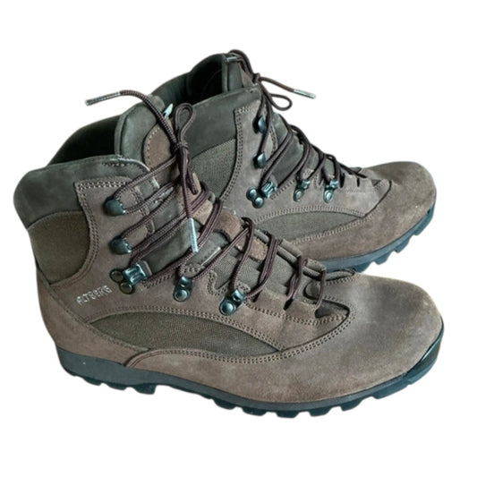 Altberg Base Boots